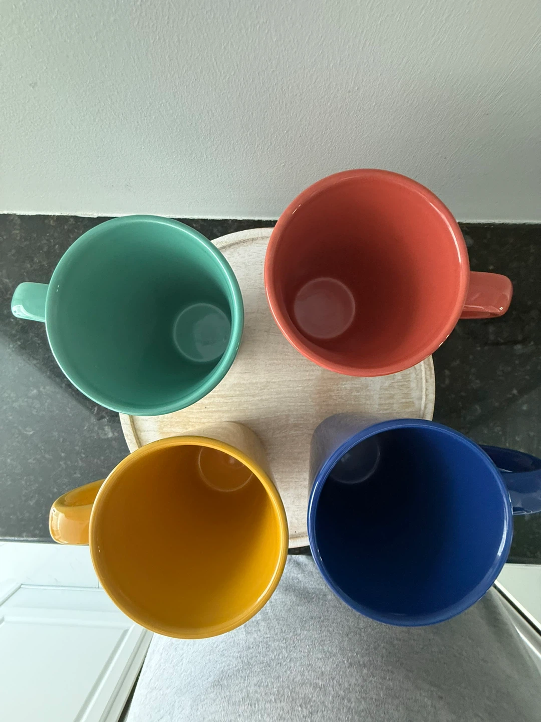 Set of 4 colourful ceramic mugs - photo 2
