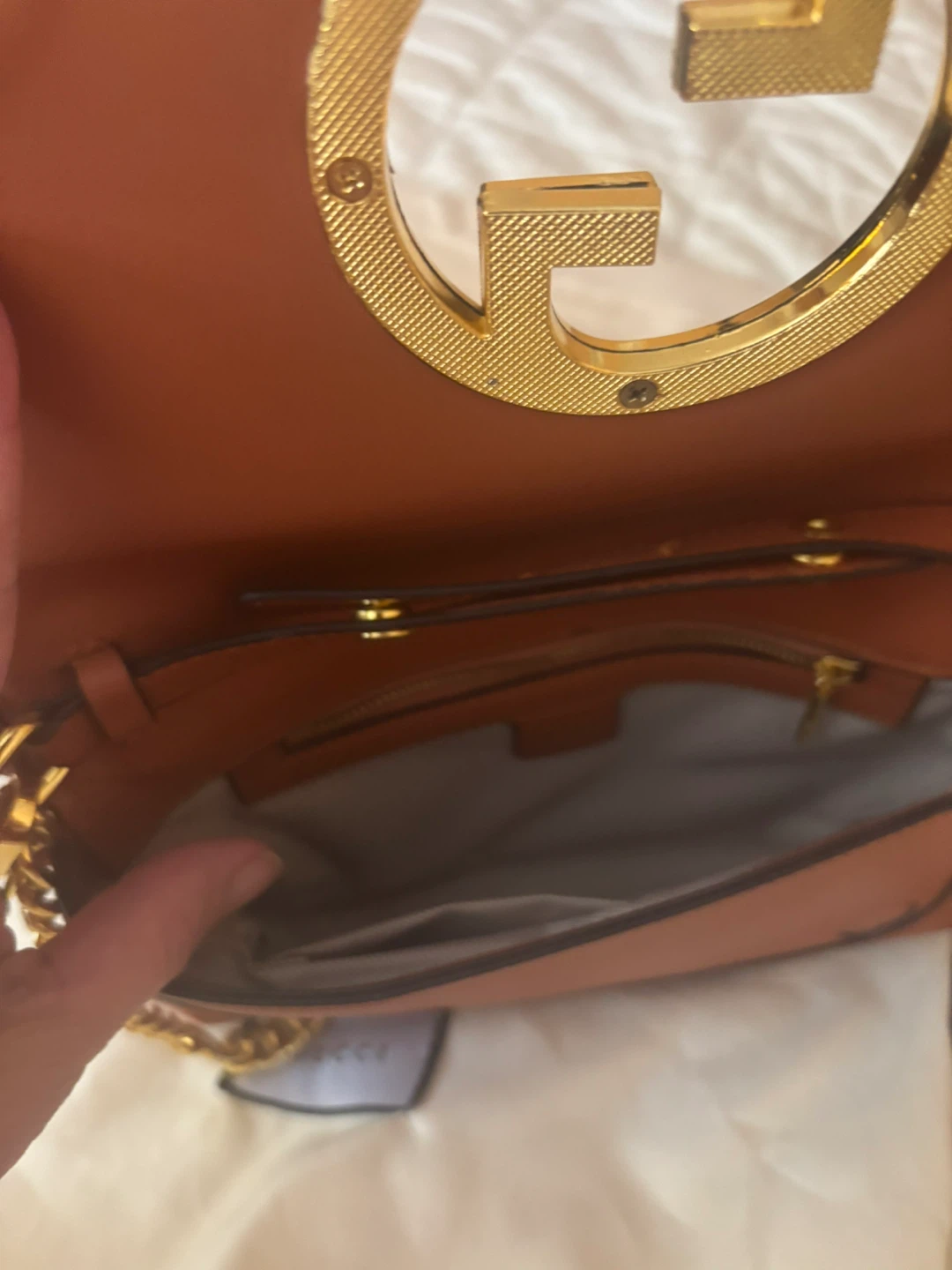Gucci Brown Leather Shoulder Bag with Gold GG Logo - photo 2