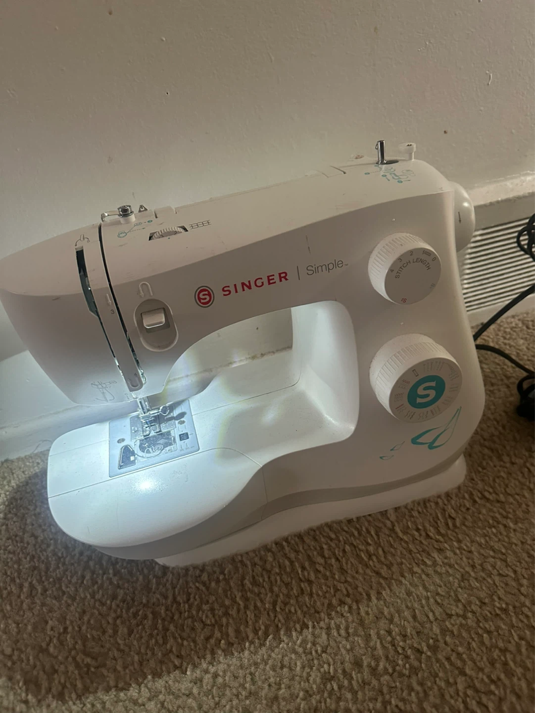 Singer Simple 3337 Sewing Machine - photo 2