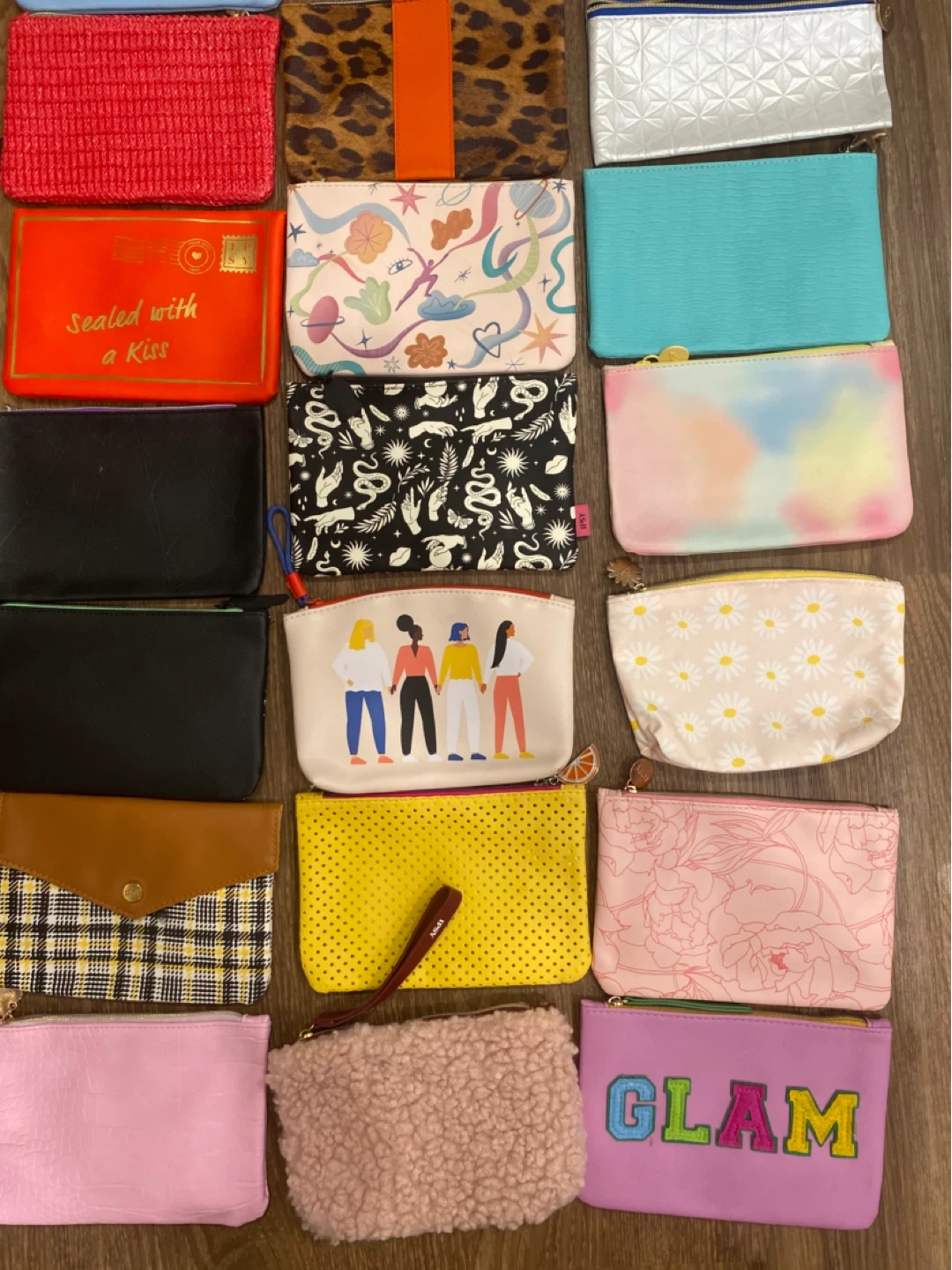 Assorted IPSY makeup bags. - photo 4