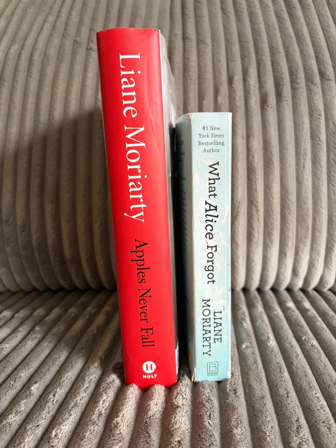 Liane Moriarty Novels - Apples Never Fall & What Alice Forgot - photo 2