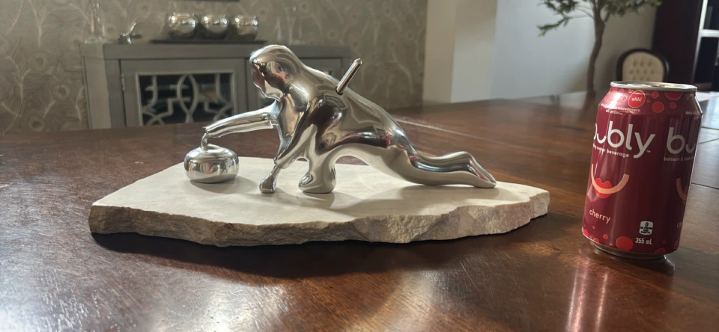 Curling Player Sculpture on Stone Base - photo 3
