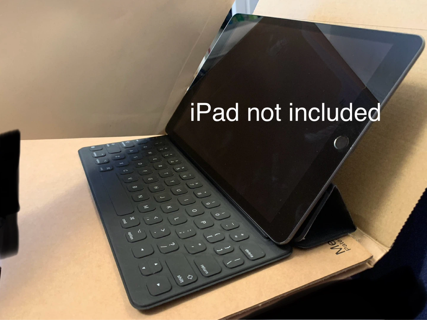 Apple Smart Keyboard Folio 9.7” - photo 2