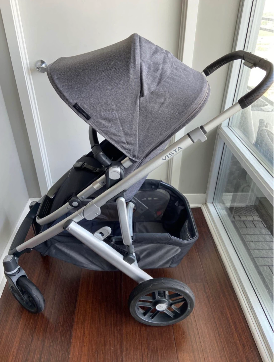 UPPAbaby Vista v2  Stroller with Bassinet - Grey - photo 3