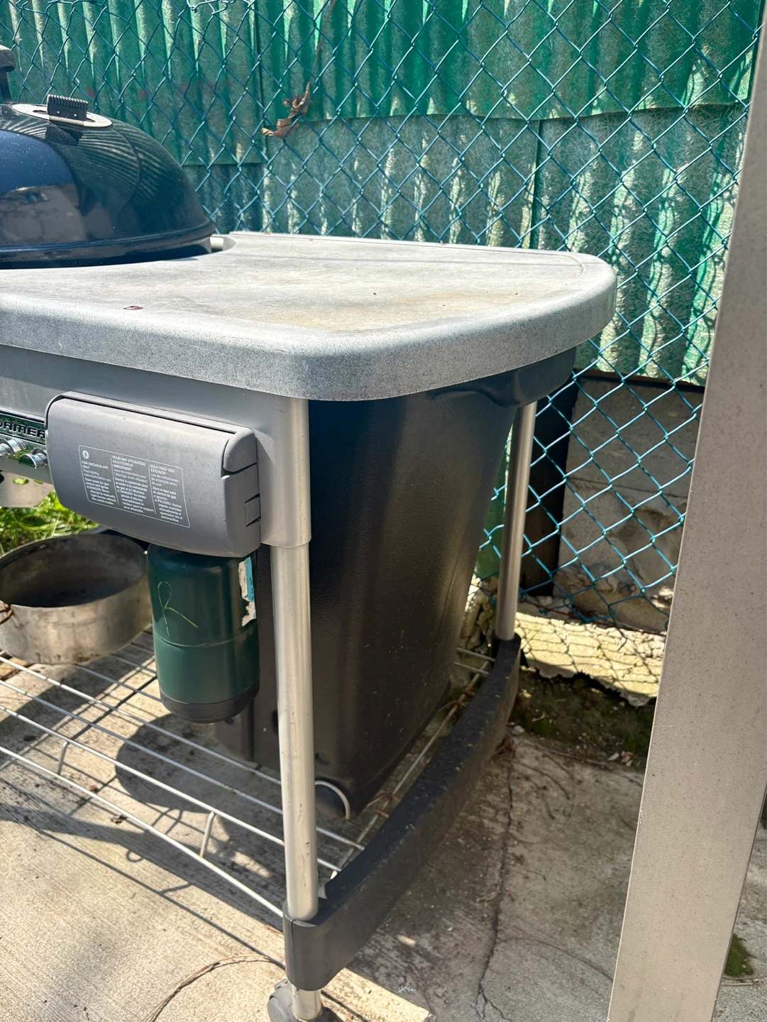 Weber Performer Deluxe 22" Charcoal Grill - photo 4