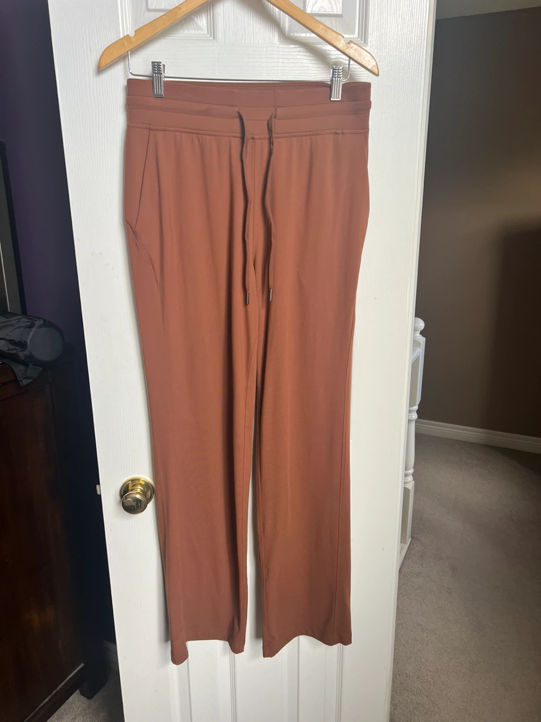Lululemon Size 8 align Brown Wide Leg Pants