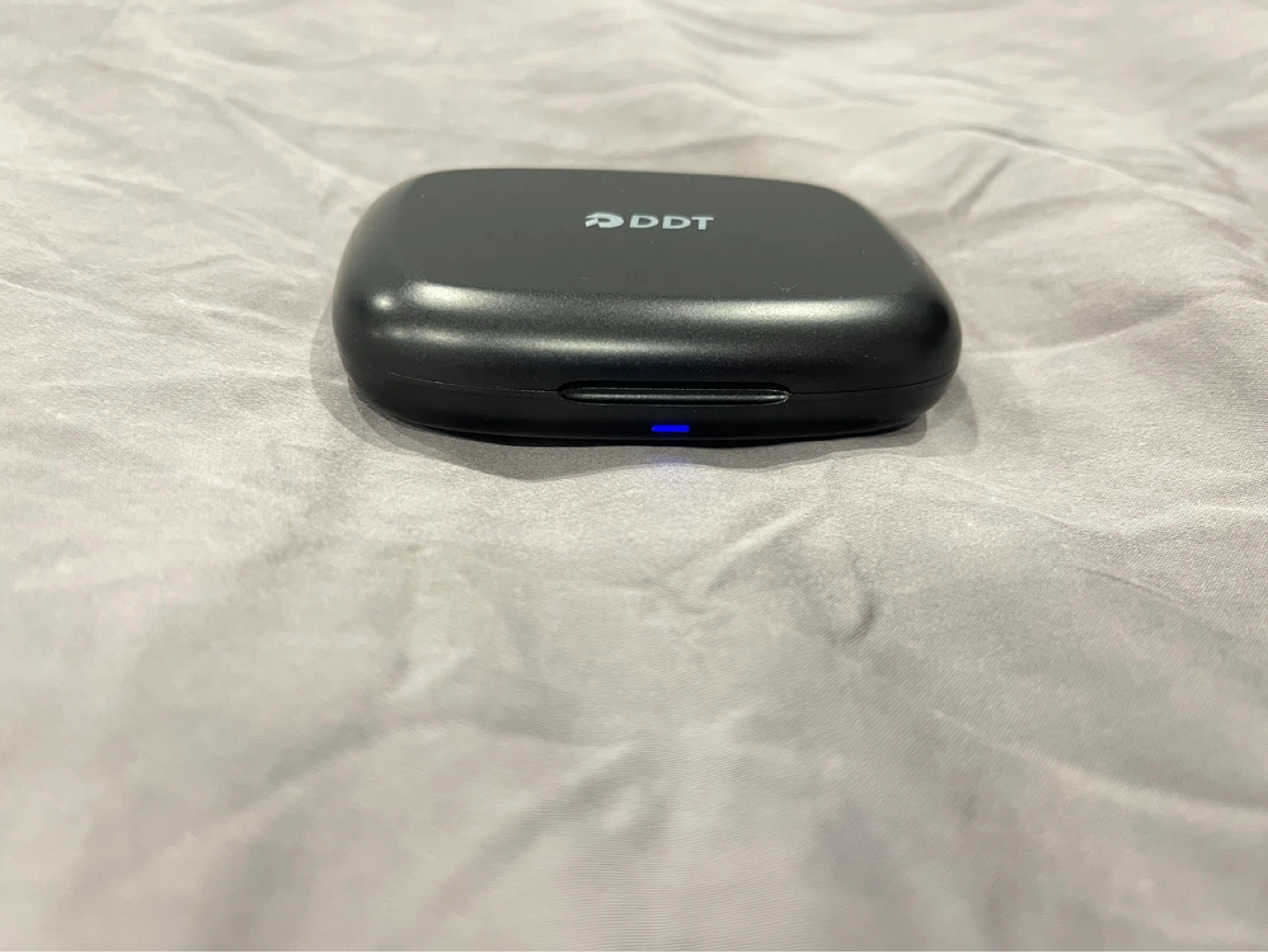 DDT Wireless Earbuds with Charging Case - photo 4