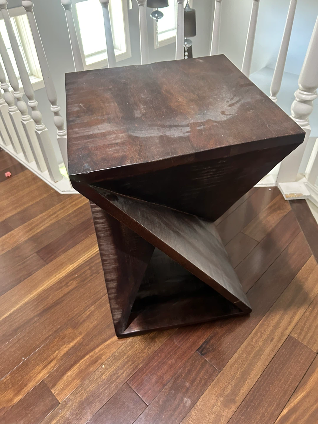 Wooden accent table - photo 3