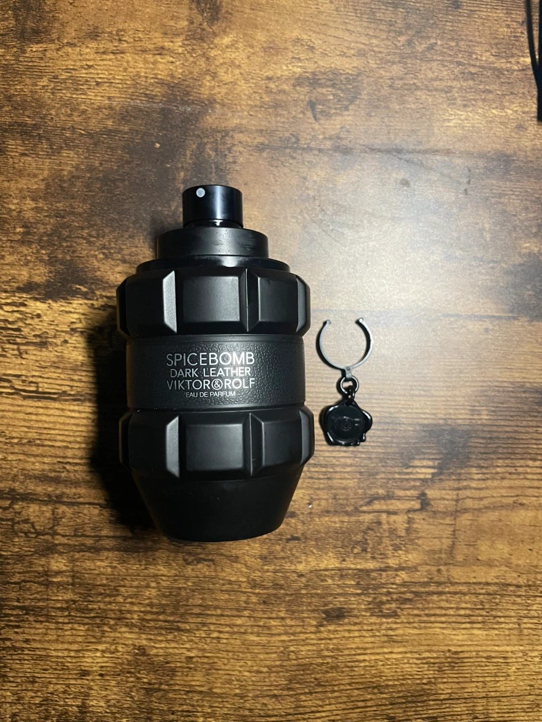 Spicebomb Dark Leather by Viktor&Rolf EDP 150 ml - photo 4