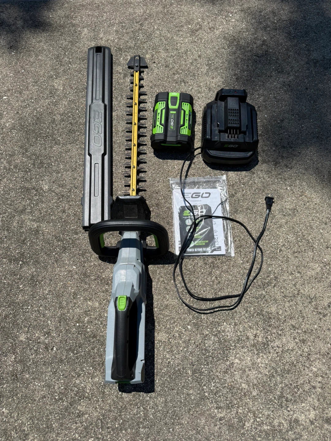 EGO 56V Lithium-Ion Hedge Trimmer with 2.5Ah Battery & Charger