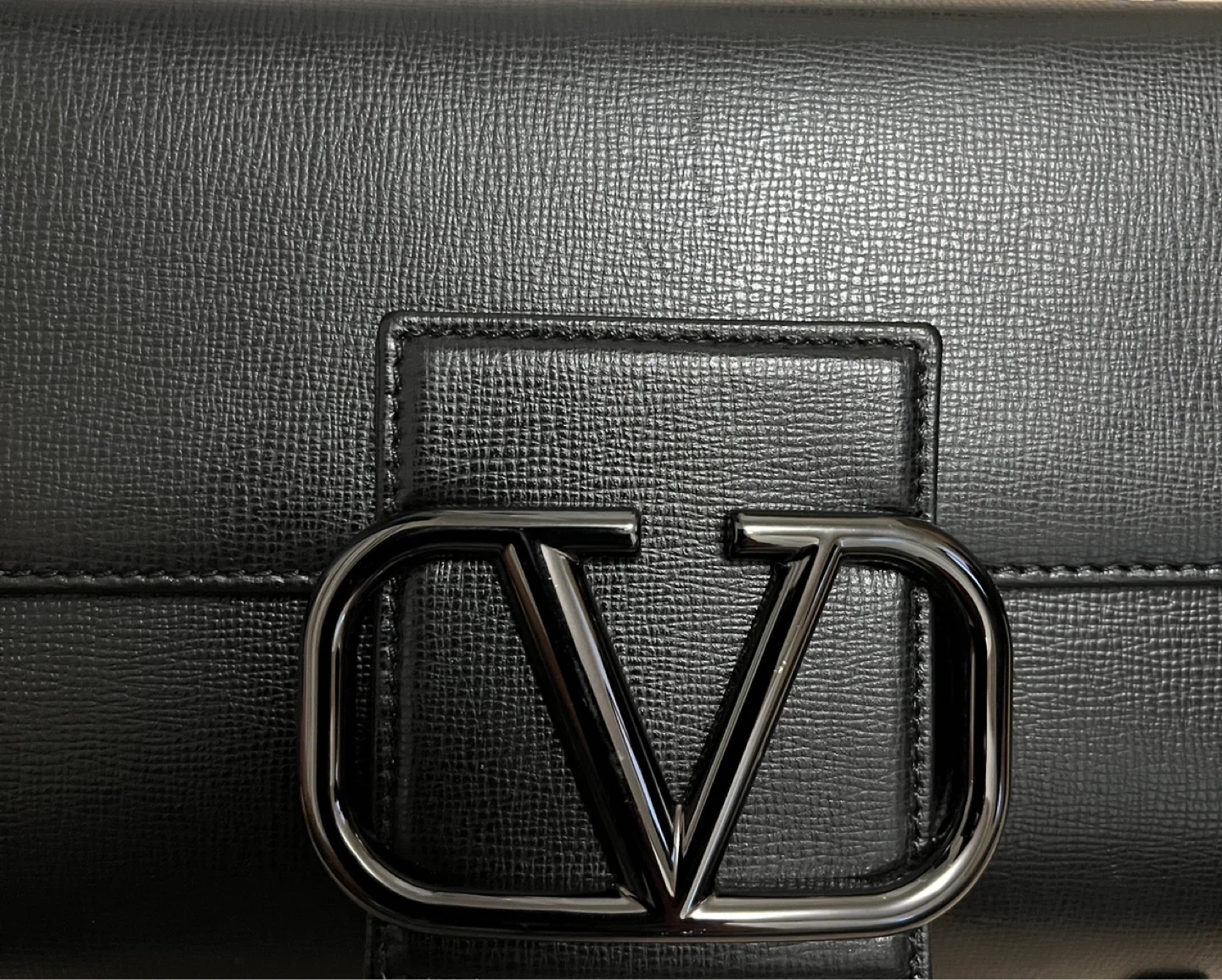 Valentino Garavani Shoulder Bag - photo 3