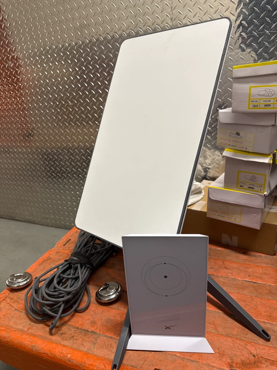 Starlink Standard Kit Satellite Dish - photo 4