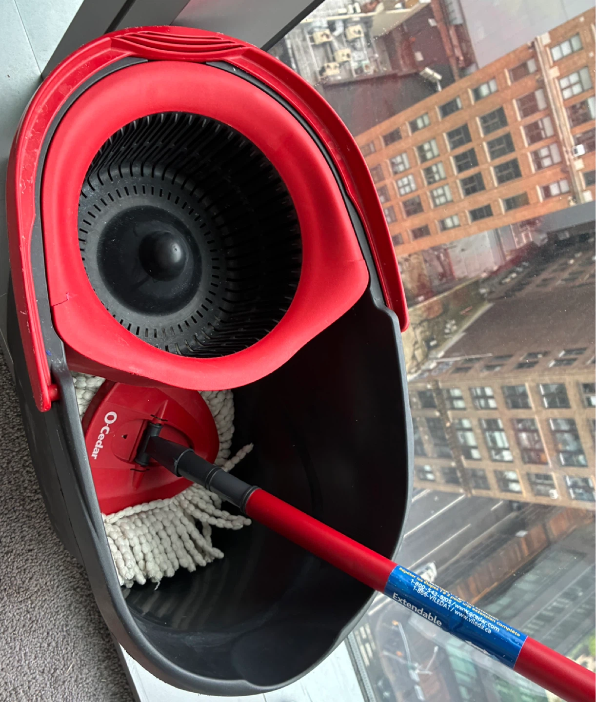 O-Cedar EasyWring Microfiber Spin Mop and Bucket System - photo 4