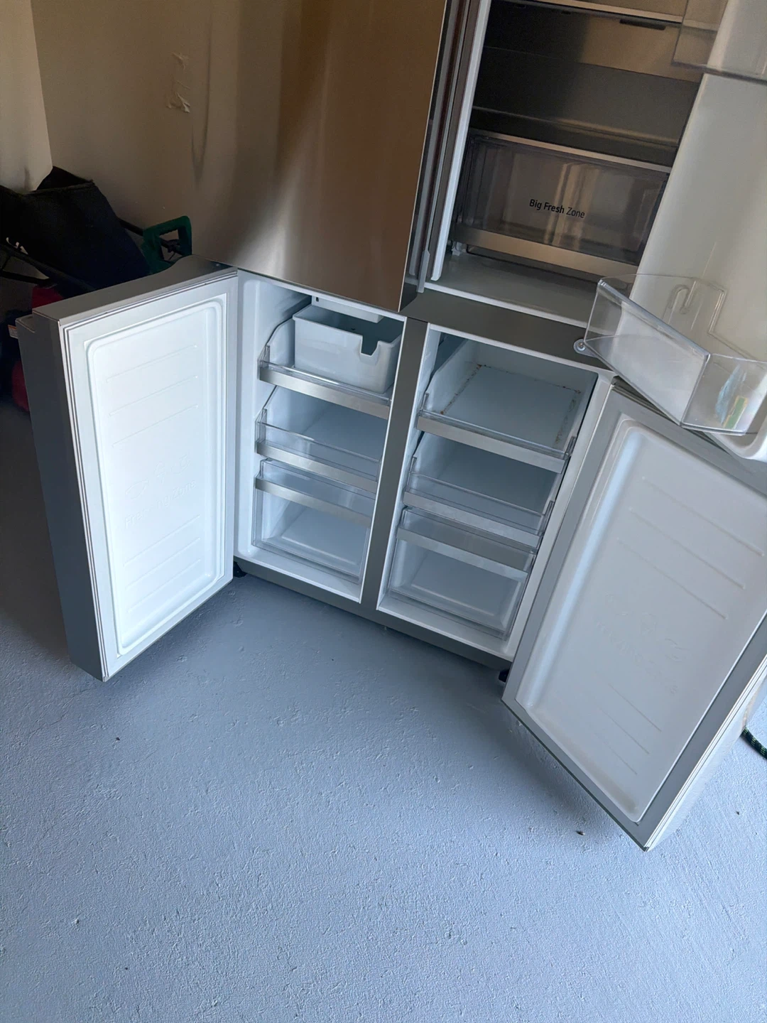 LG Stainless Steel French Door Refrigerator - photo 4