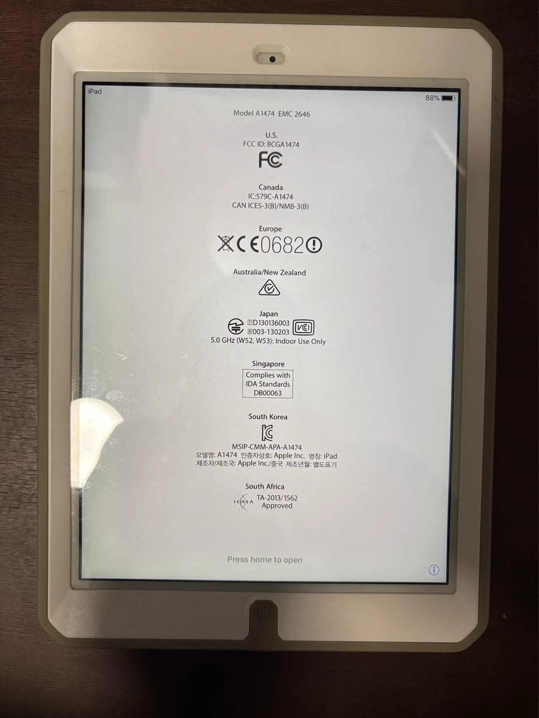 2013 iPad Air (128GB) with Beetle Defense Case - photo 3