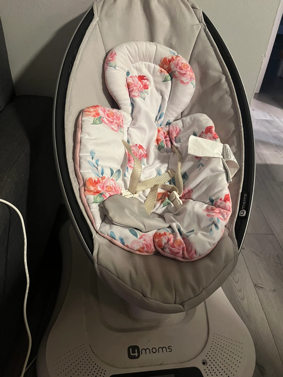 4moms RockaRoo Baby Rocker with Floral Insert