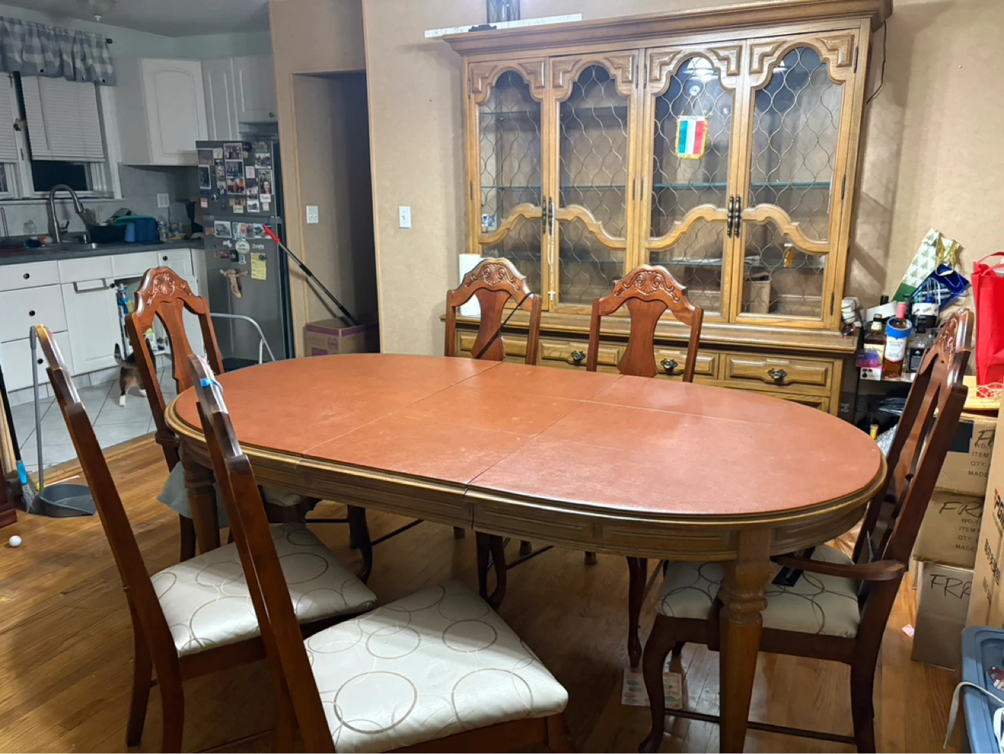 Oval Dining Table and 6 Chairs with Hutch - photo 2