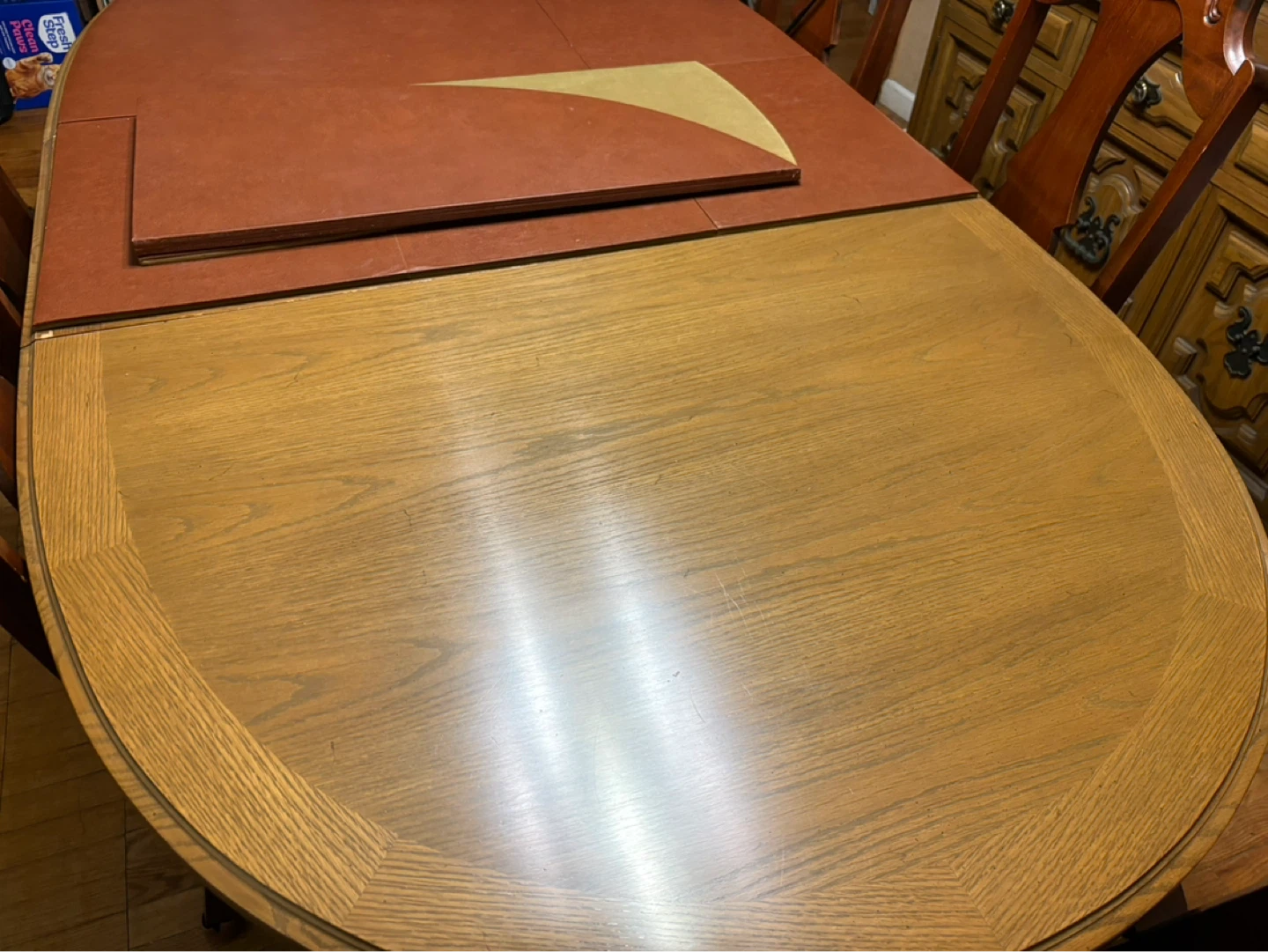 Oval Dining Table and 6 Chairs with Hutch - photo 4