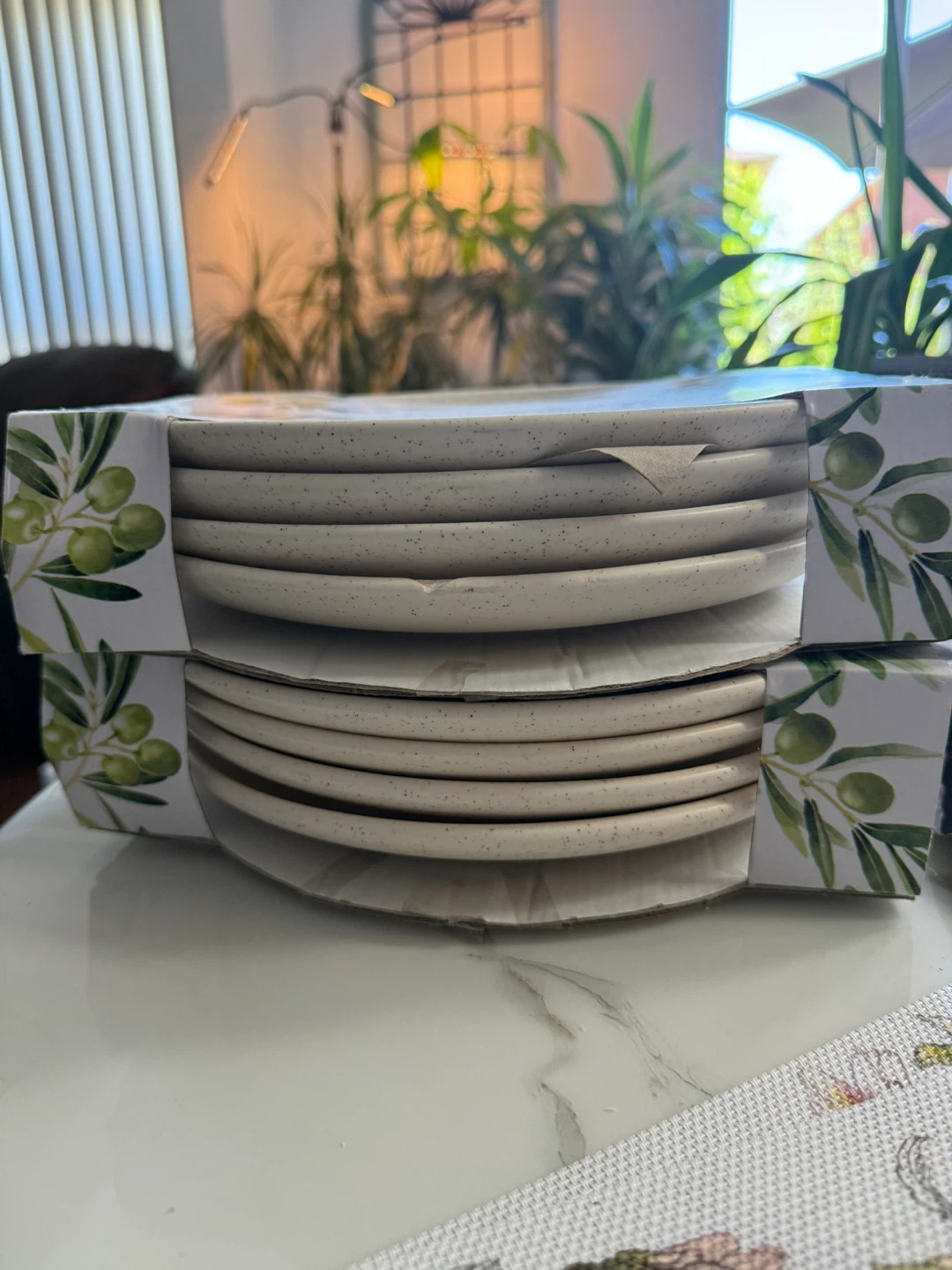 2 Set of 4 Dinner Plates - photo 2