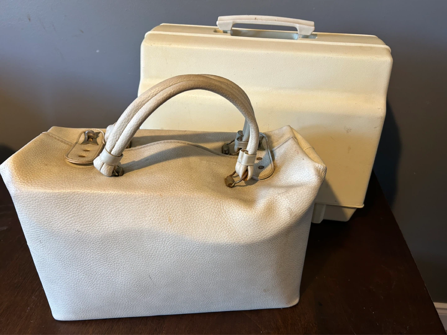 Kenmore Ultra-Stitch 8 Sewing Machine - photo 4