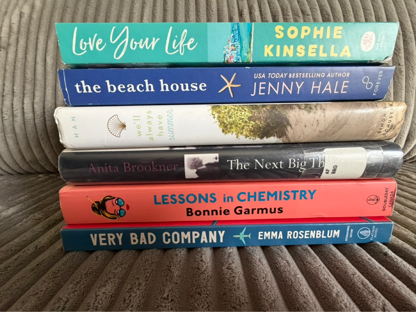 Assorted Novels Sophie Kinsella, Jenny Hale, Bonnie Garmus - photo 3