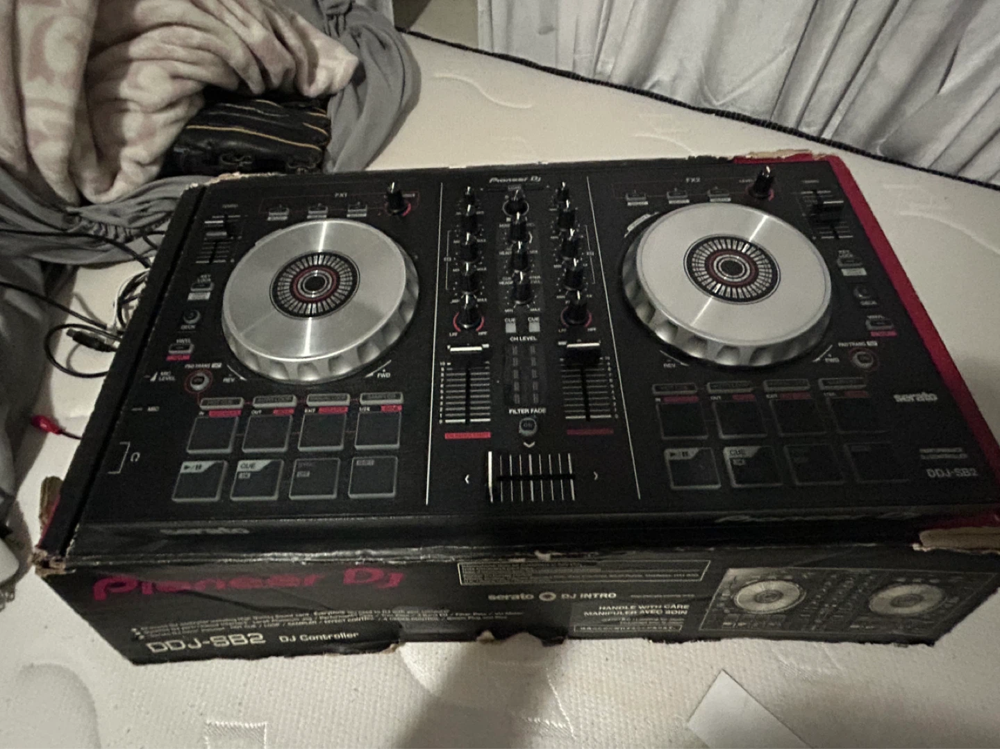 Pioneer DDJ-SB2 DJ Controller - photo 2