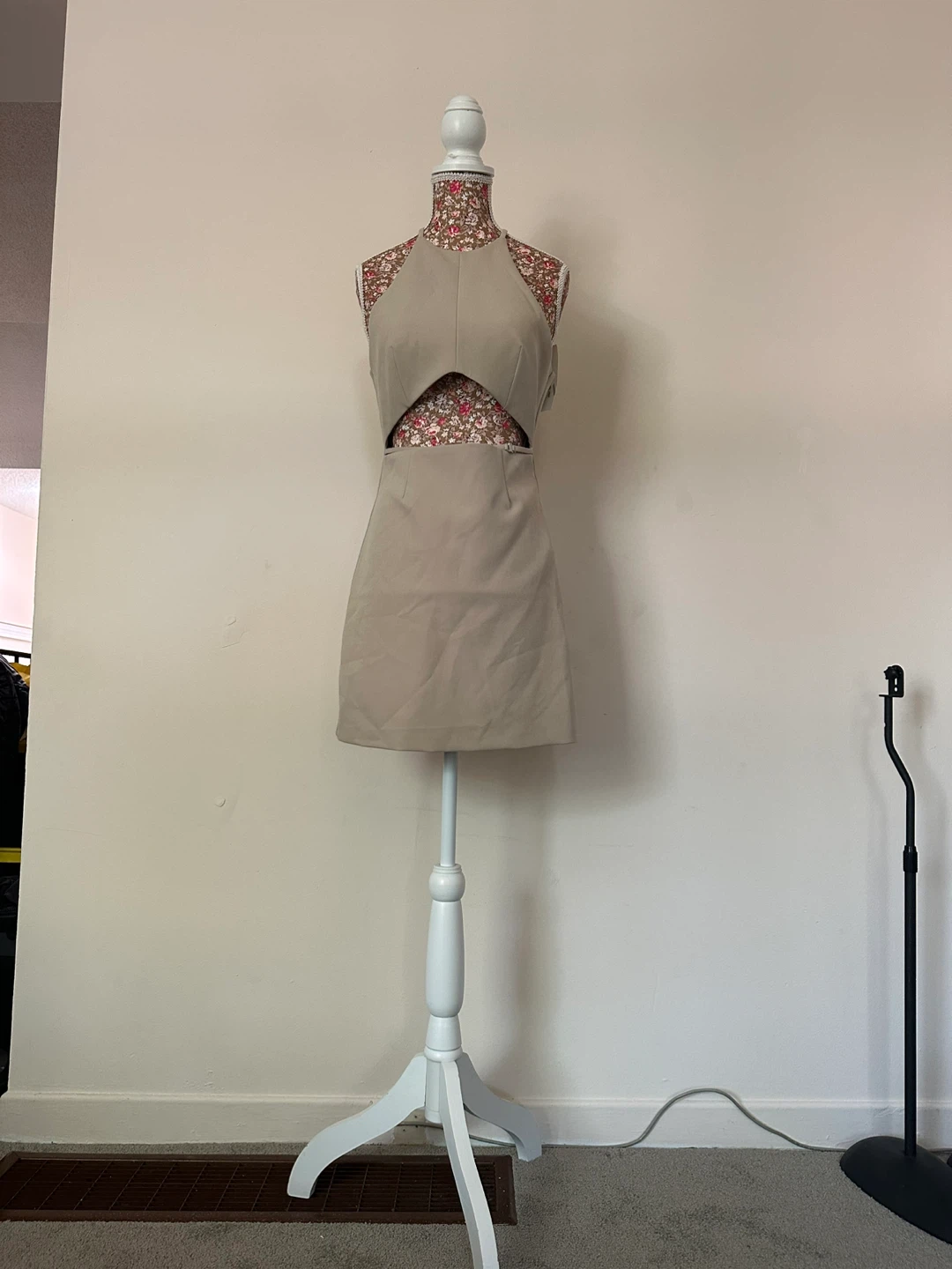 Zara Cutout Sleeveless Dress Beige Size Medium - photo 2