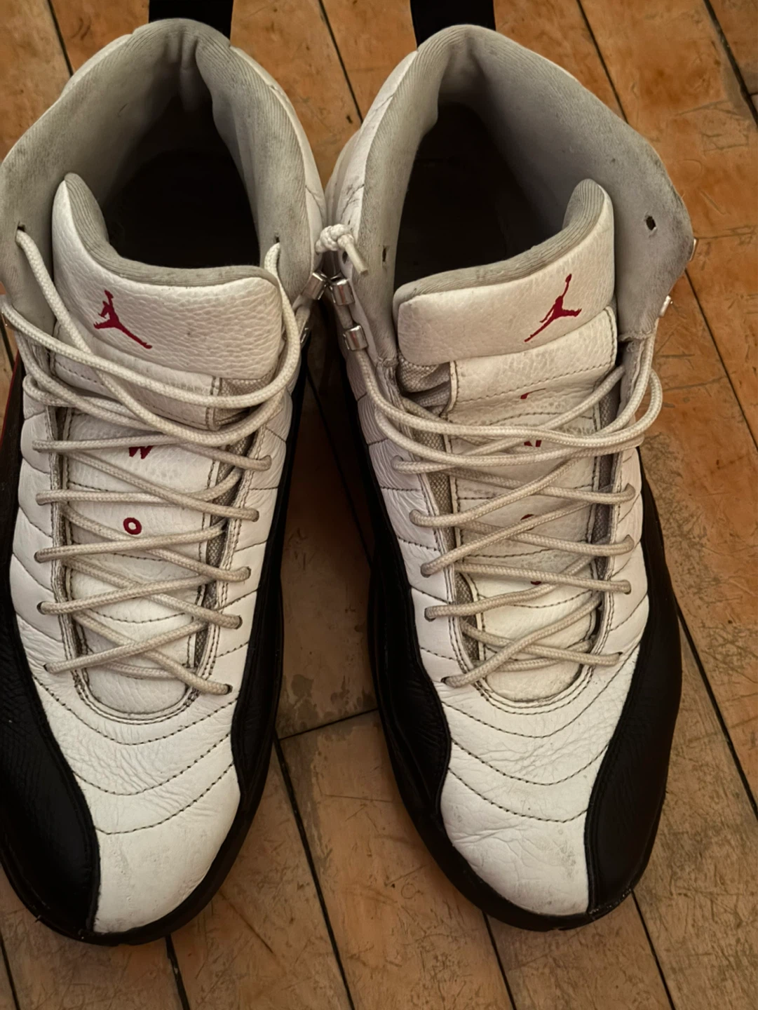 Jordan 12 Sneakers men’s size 13 - photo 5