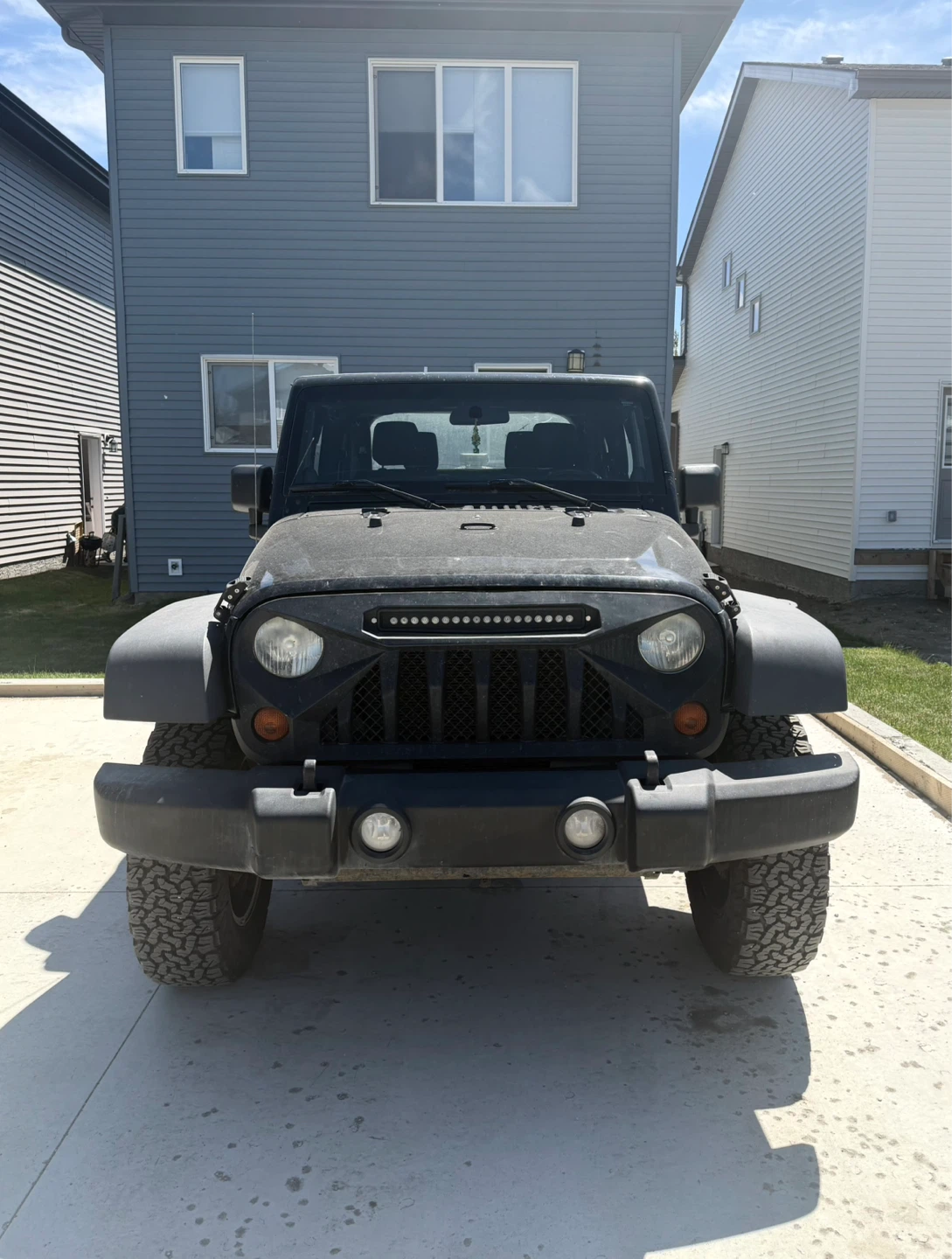 2011 Jeep Wrangler - photo 2