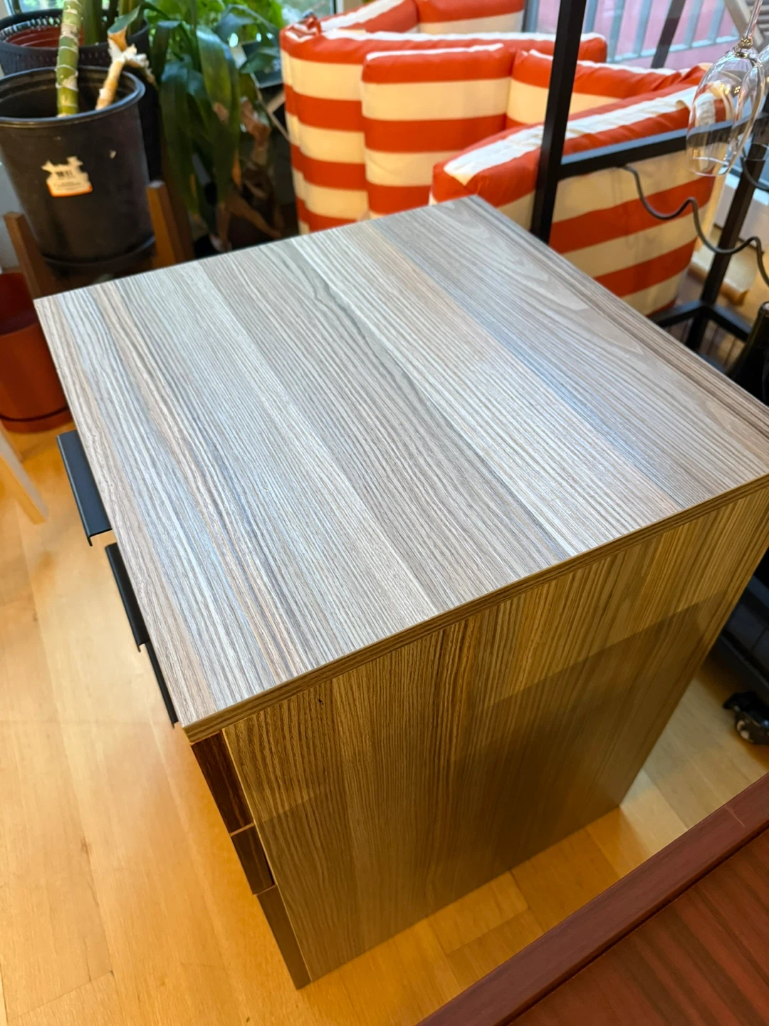 3-Drawer Cabinet / Night Stand - photo 3