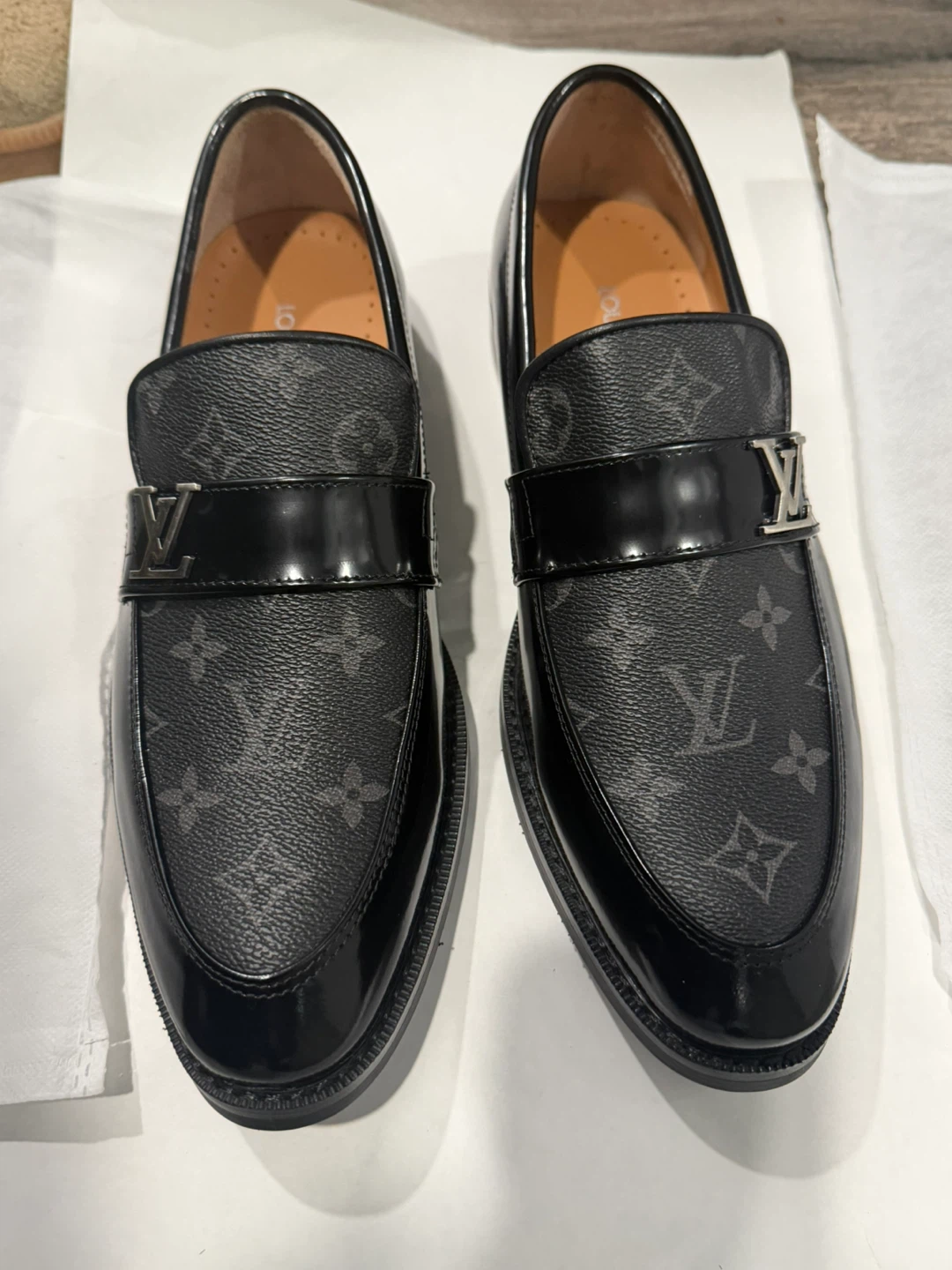 Louis Vuitton Paris Black Monogram Loafers size US 9 - photo 2