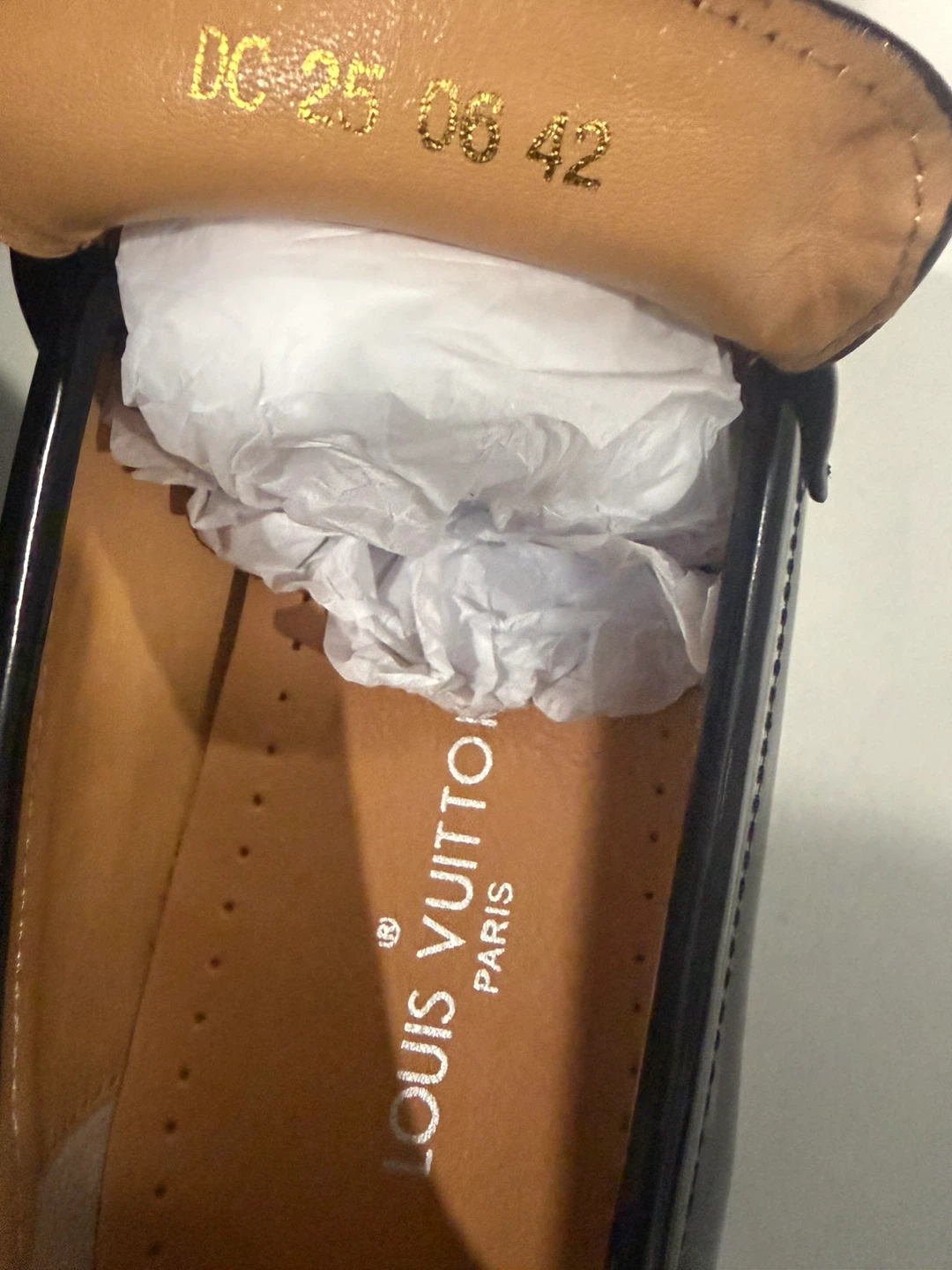 Louis Vuitton Paris Black Monogram Loafers size US 9 - photo 4