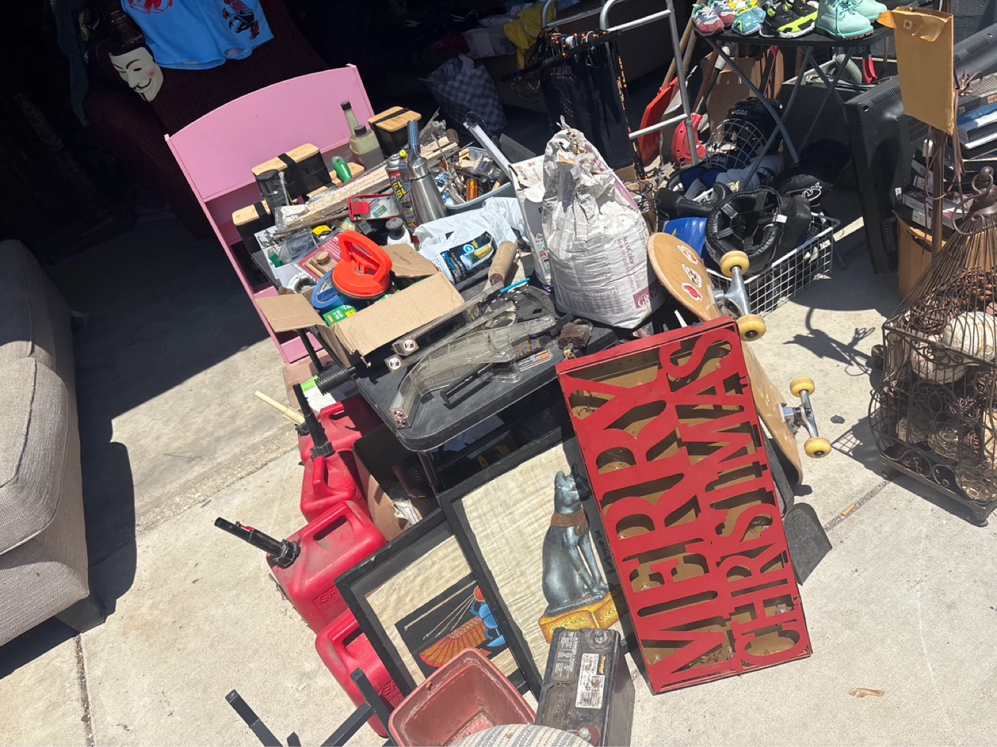 Garage sale 5/25/26 till 8 pm . 3324 n kostner - photo 5