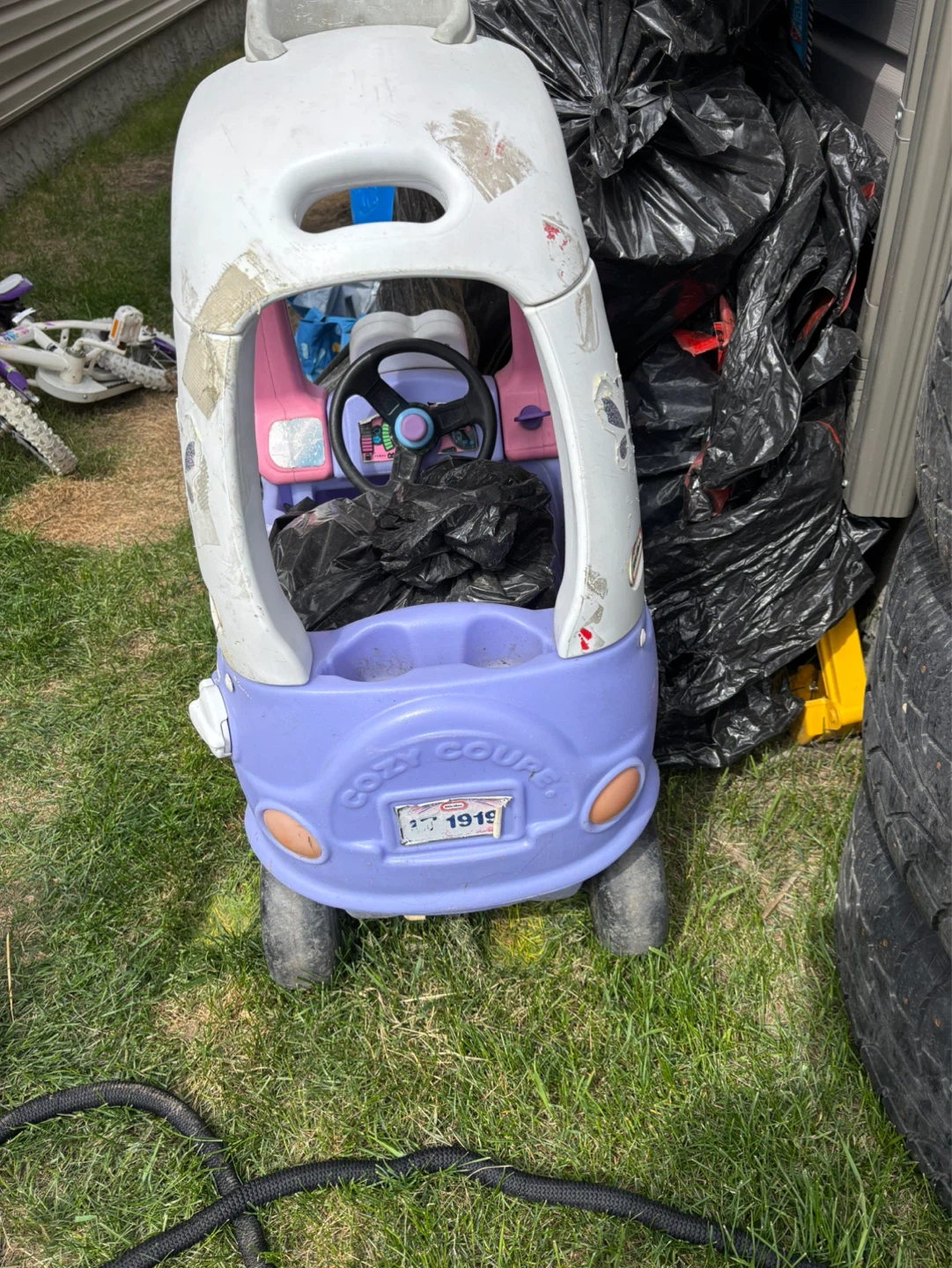 Little Tikes Cozy Coupe - photo 2