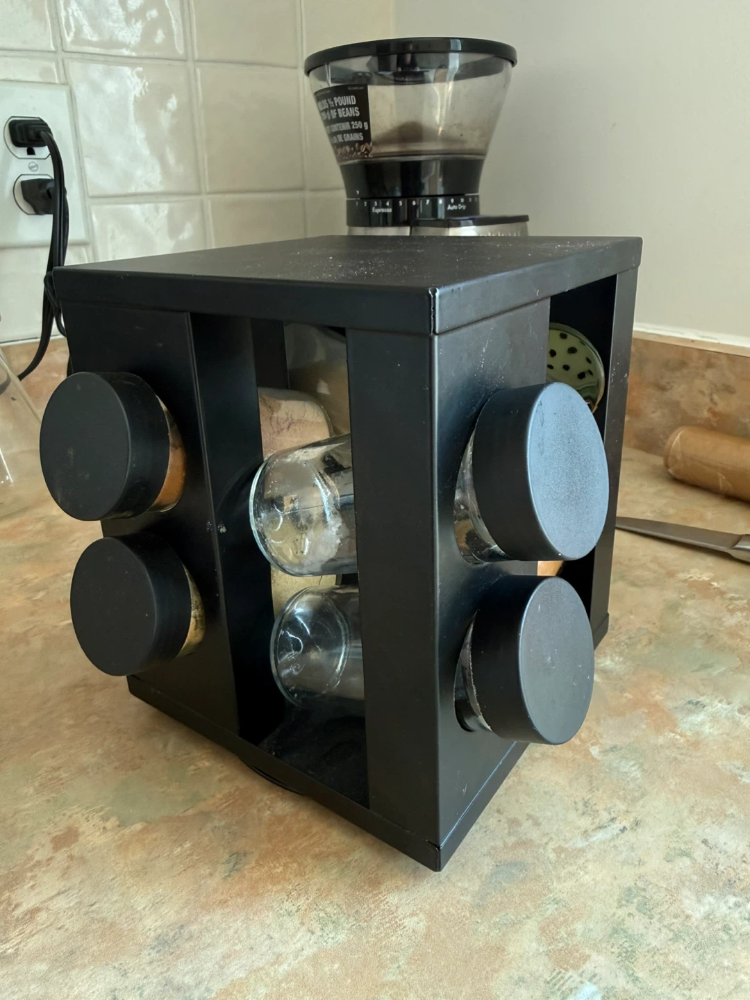 Black Rotating Spice Rack with 6 Jars