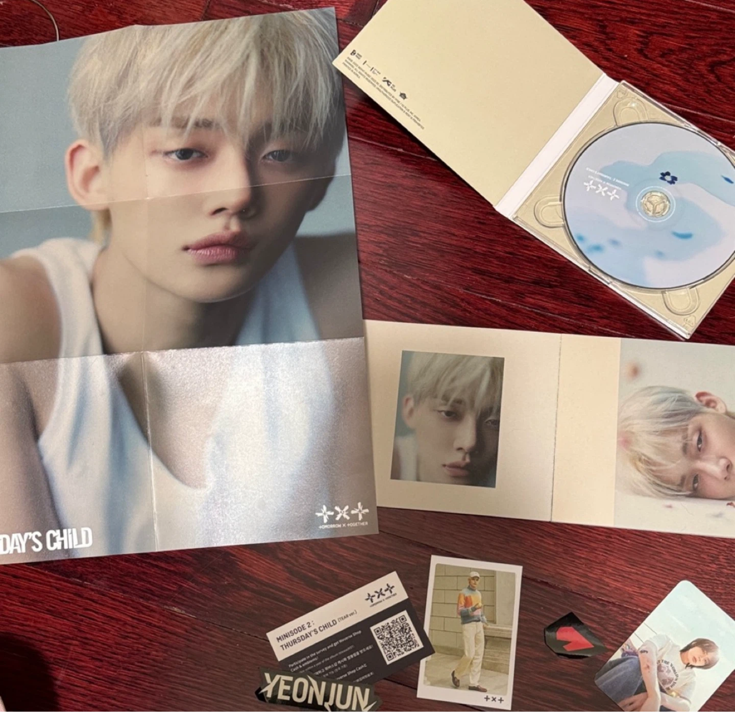 TXT Minisode 2: Thursday's Child Album - photo 4