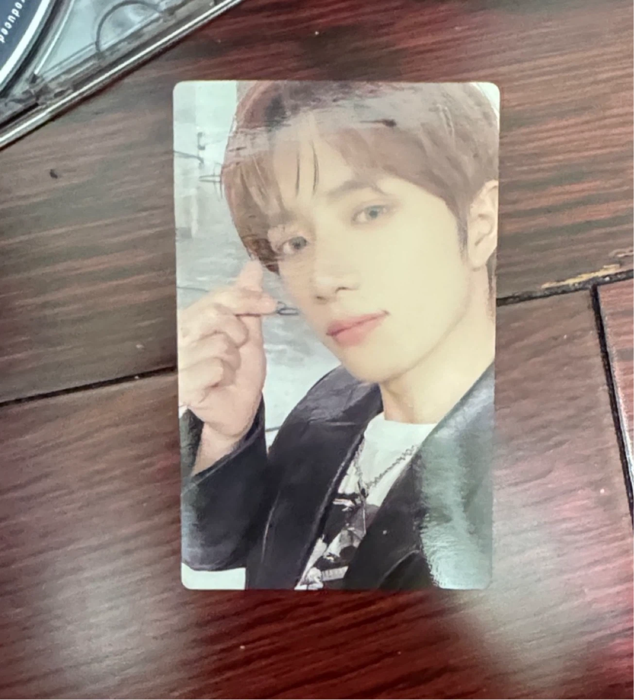 TXT TOMORROW X TOGETHER GOOD BOY GONE BAD CD + Photocard - photo 3