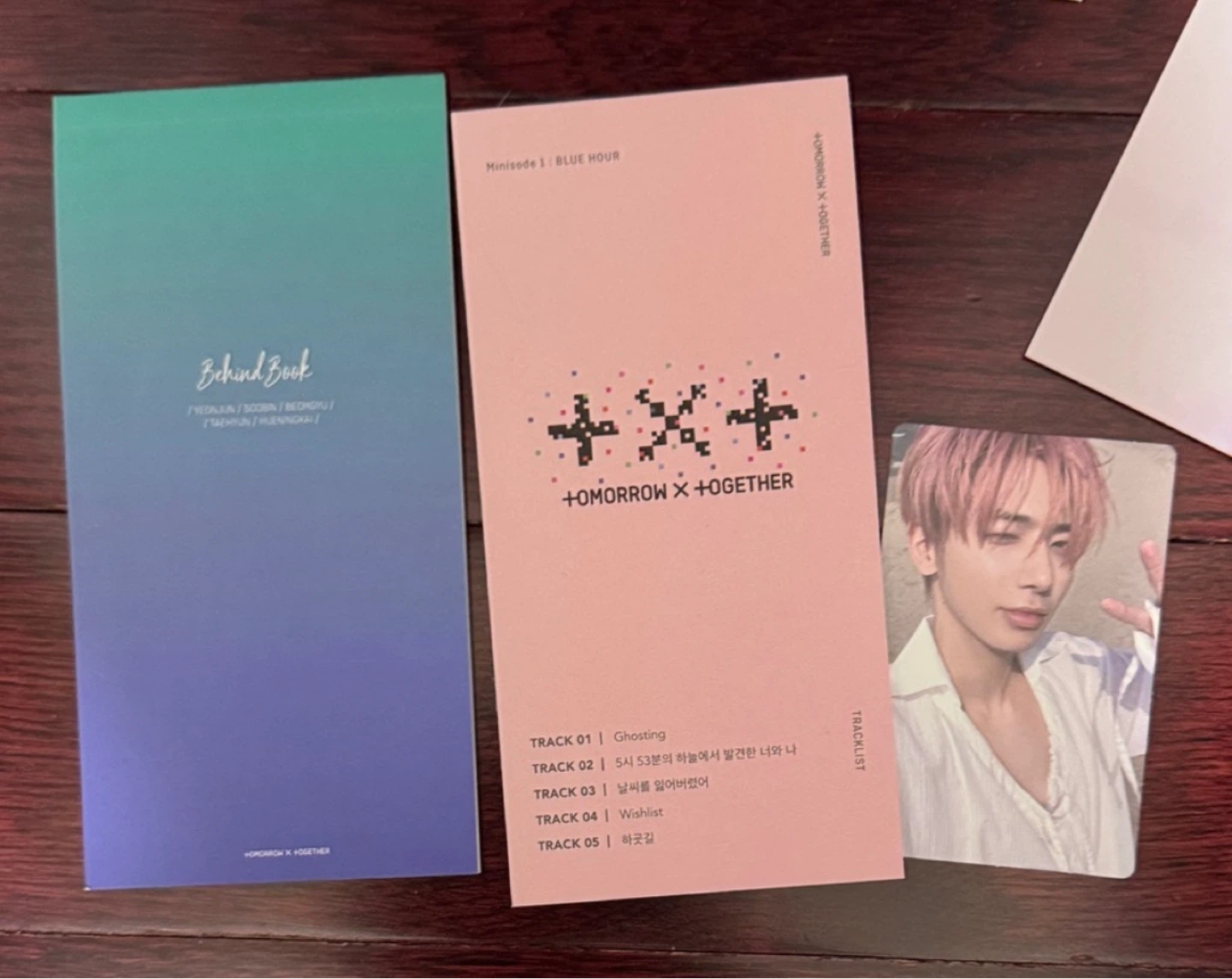 TXT Minisode 1: Blue Hour Album Photocards and Extras - photo 3