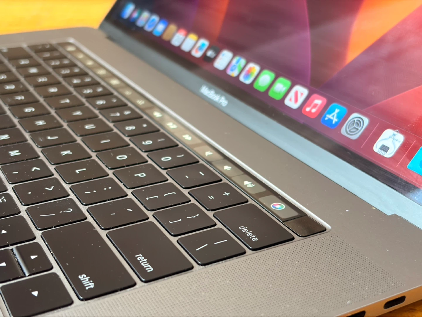 MacBook Pro (Retina, 15-inch, 2017) — 1TB / i7 / 16GB - photo 5