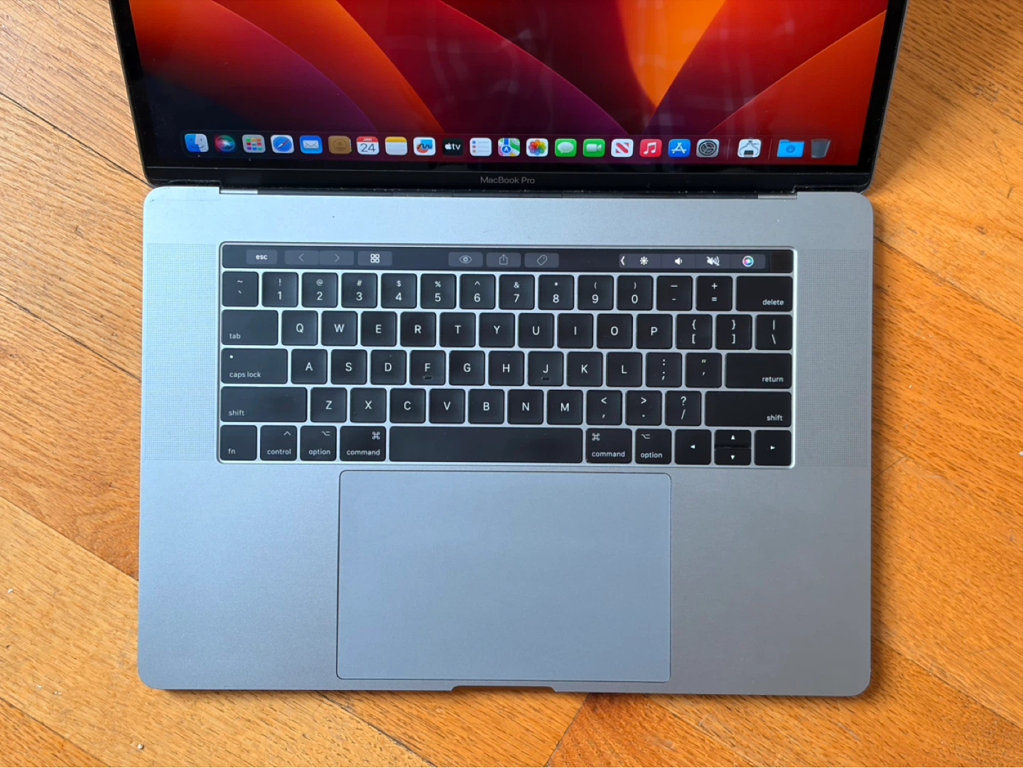 MacBook Pro (Retina, 15-inch, 2017) — 1TB / i7 / 16GB - photo 2