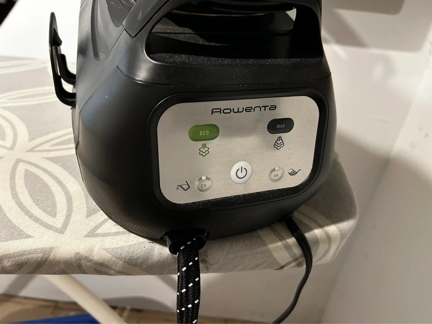 Rowenta Perfect Steam Pro Iron - photo 3