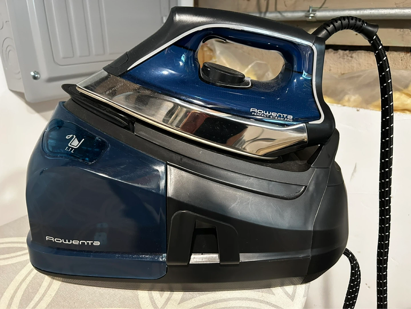 Rowenta Perfect Steam Pro Iron