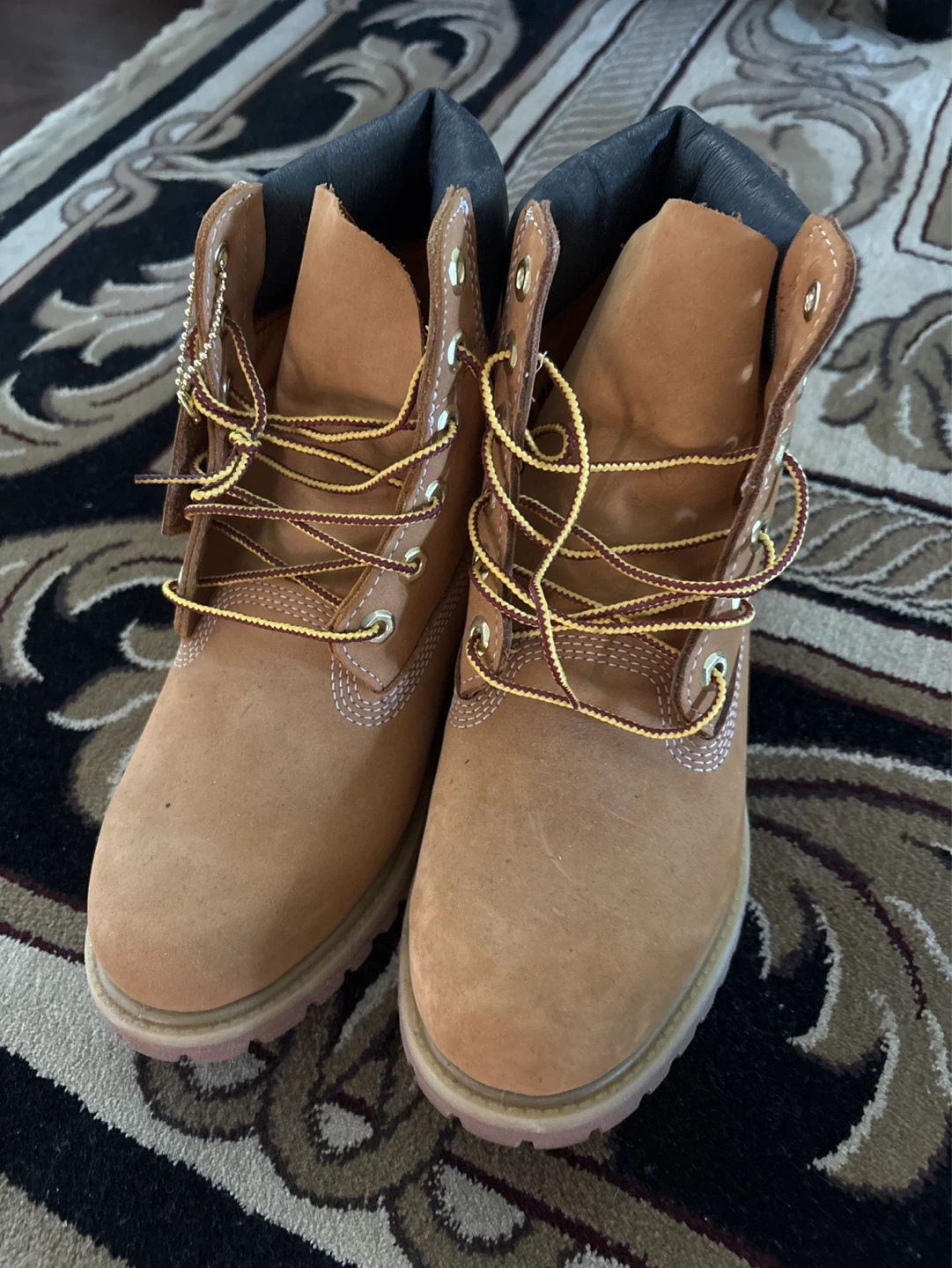 Timberland Classic Waterproof Boots. Size: 8M