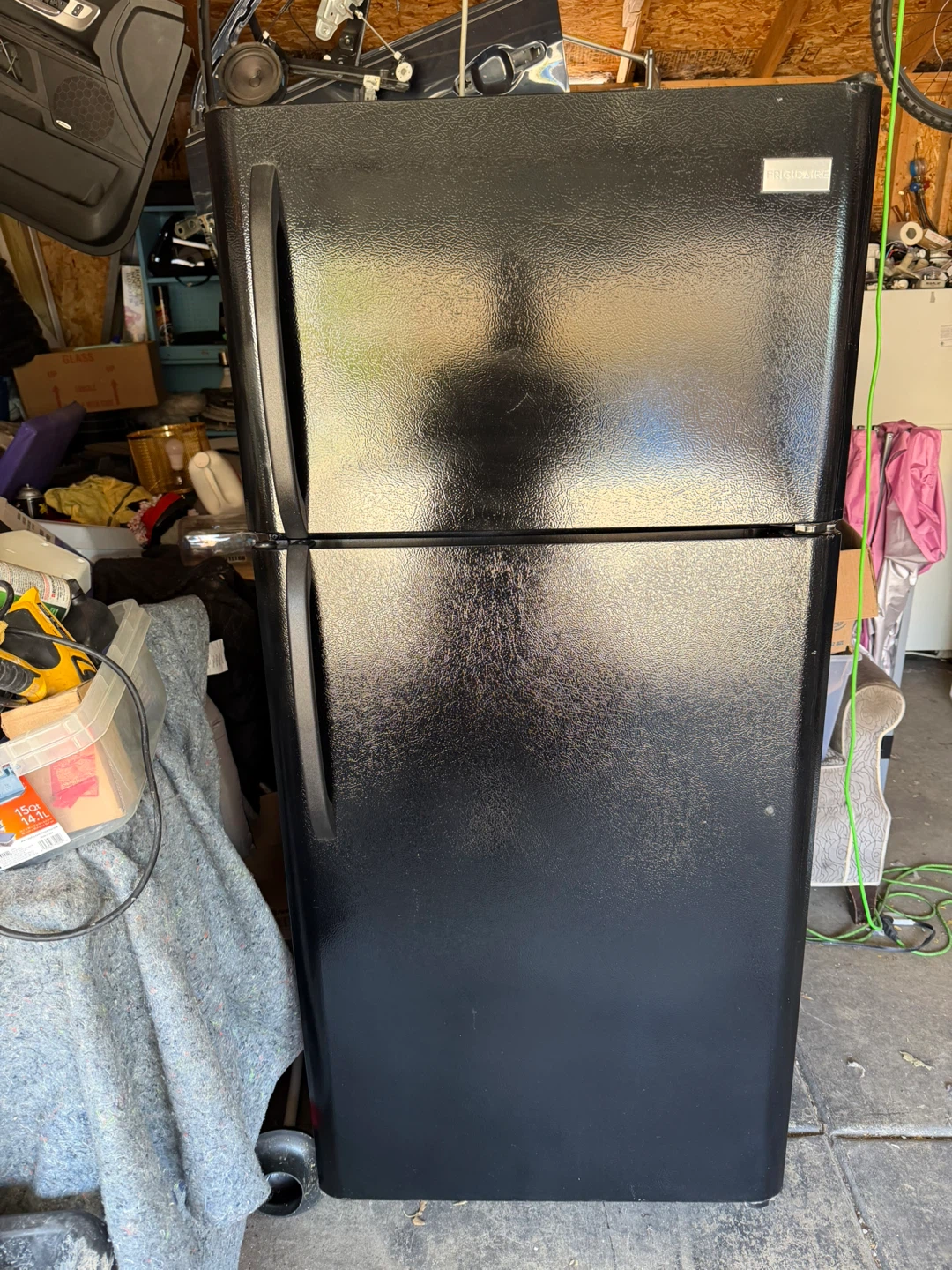 Frigidaire Refrigerator - photo 5