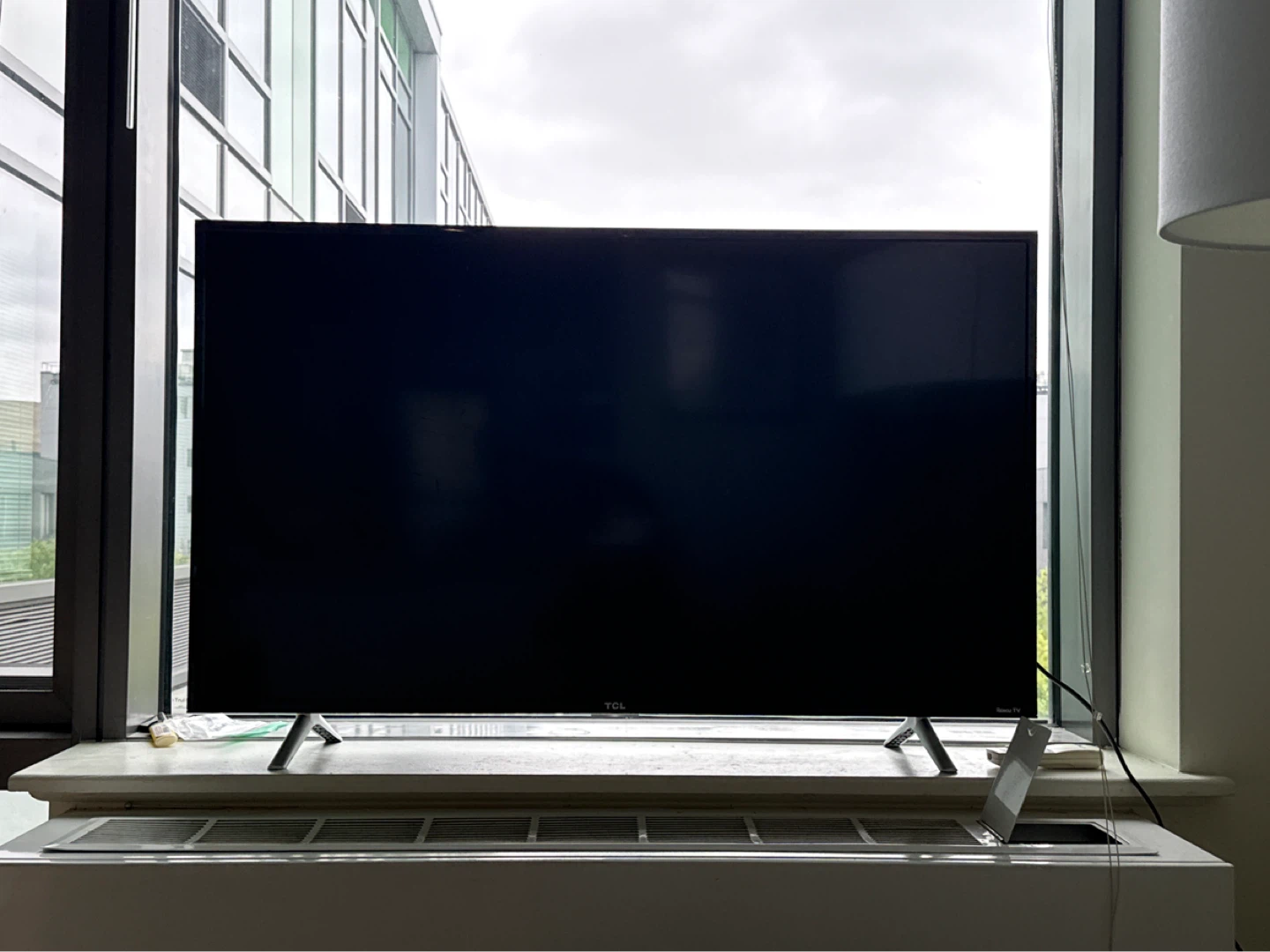Roku Smart TV 42”