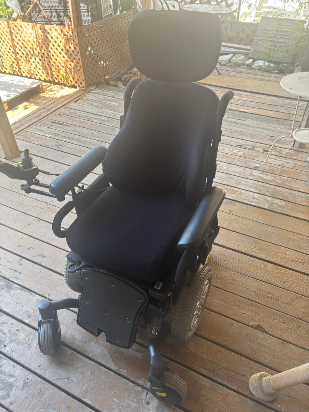 Quantum Power Wheelchair