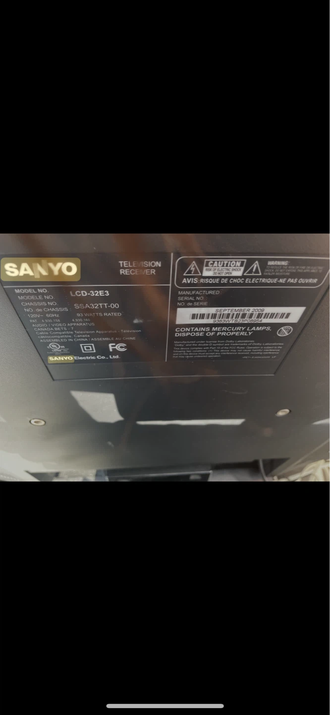 Sanyo LCD-32E3 Television/ Monitor - photo 3
