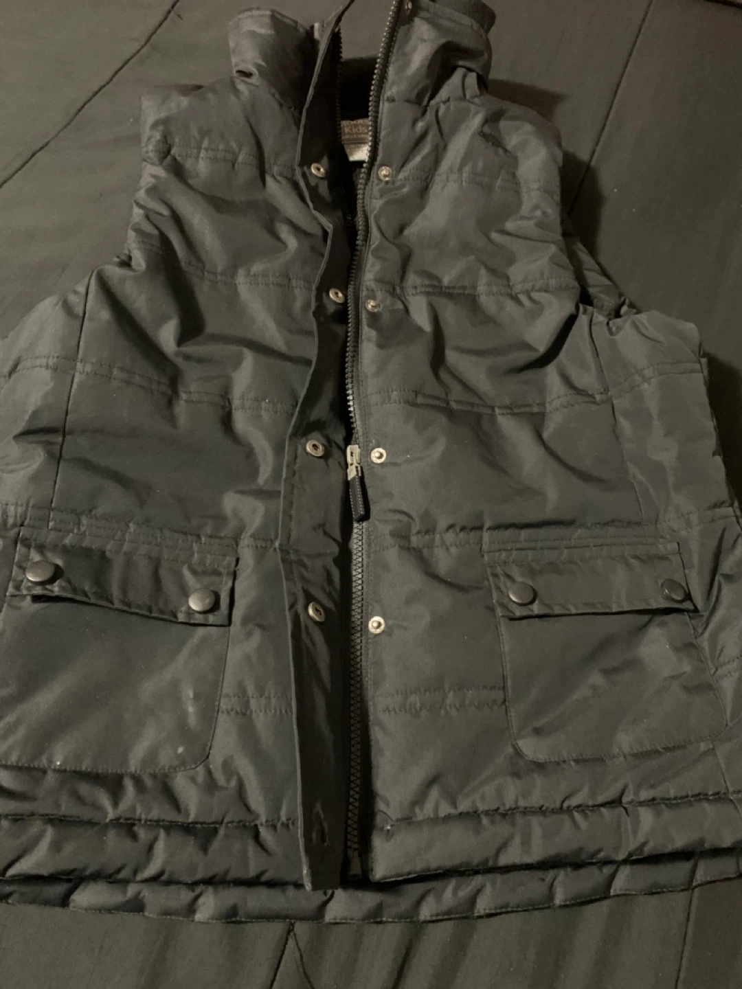 $5 Roots vest  XL(11/12 yrs)