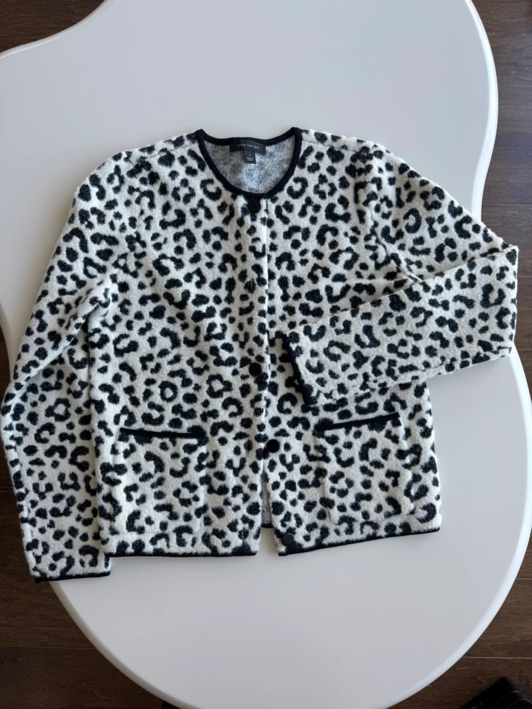 Ann Taylor Leopard Print Cardigan Sweater Size S - photo 3