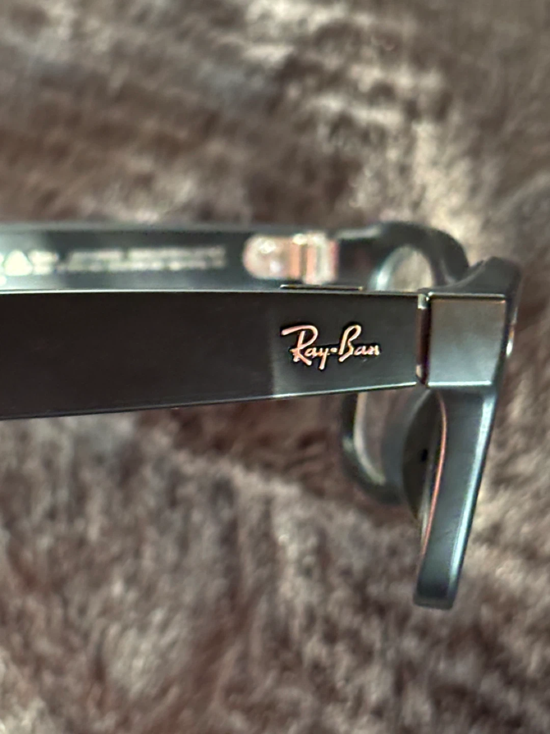 Ray-Ban Meta Wayfarer AI Glasses - photo 3